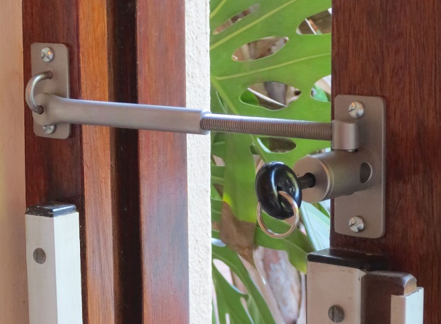 LockLatch door LockLatch door