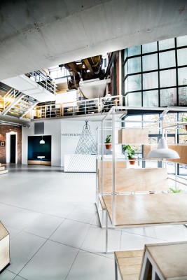 Saatchi & Saatchi BrandsRock new interior by Inhouse Brand Architects 01