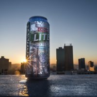 Castle Lite Extra Cold Grip 02
