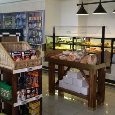 Thrupps Total forecourt store 17. Pic: Simone Puterman.